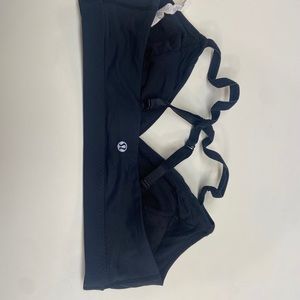 Size 10 black lulu sports bra